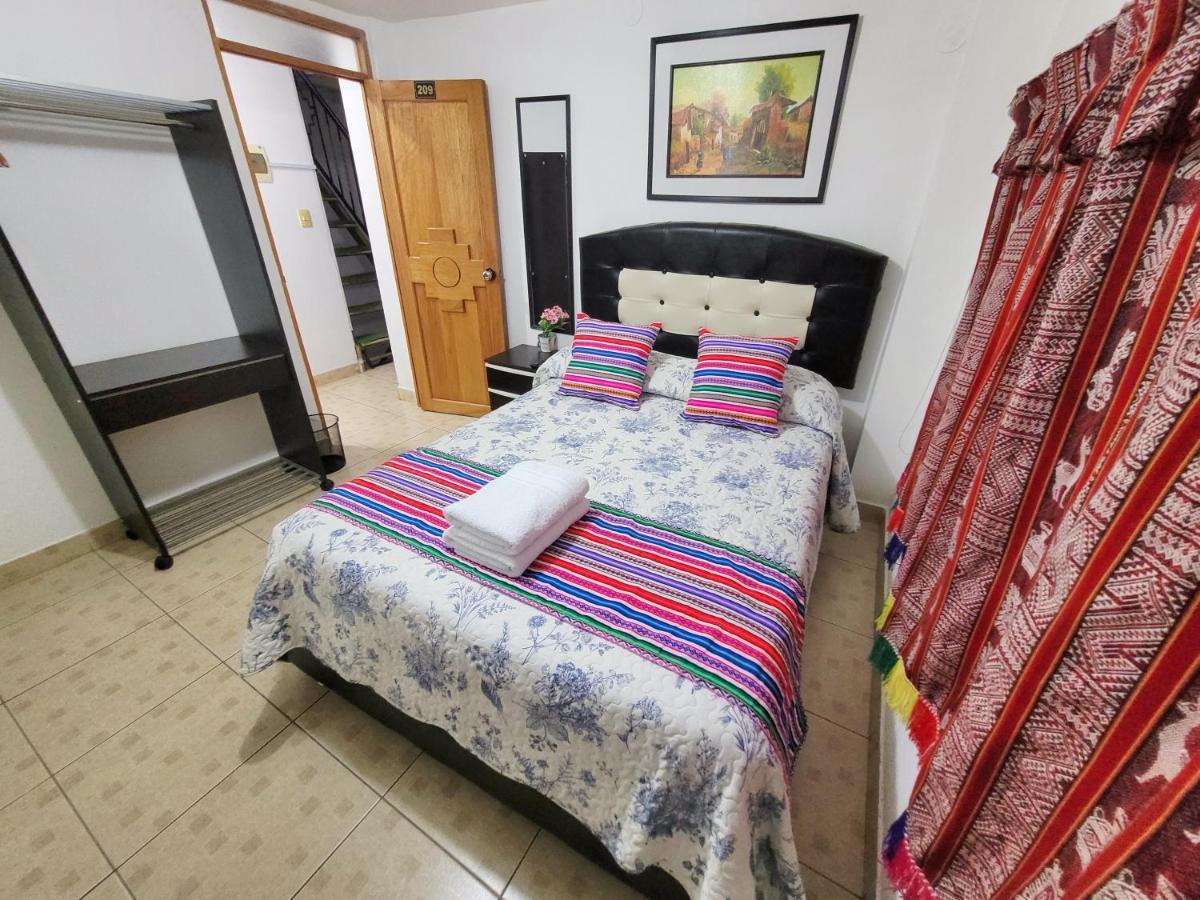 Hostal El Viajero En Ollantaytambo Exterior foto